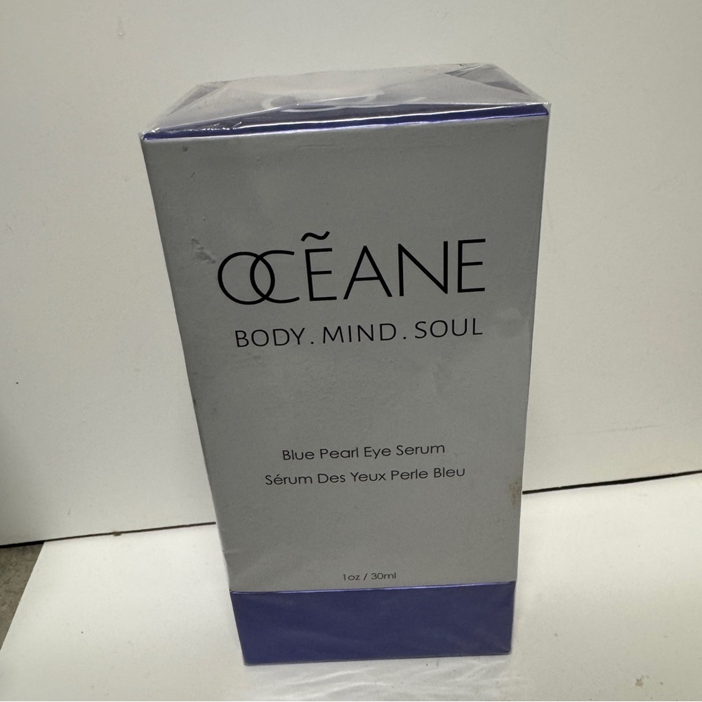 Oceane Blue Pearl Eye Serum 1 OZ Reduces Puffy Eyes - Picture 1 of 3